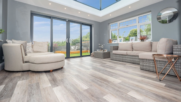 A room decorated with luxury vinyl tiles